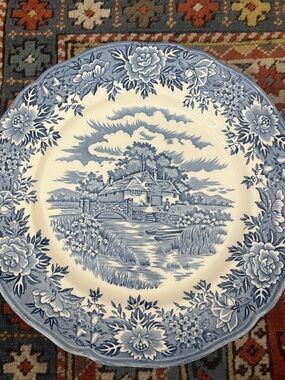 English Village Salem China Co ironstone dinner plate England